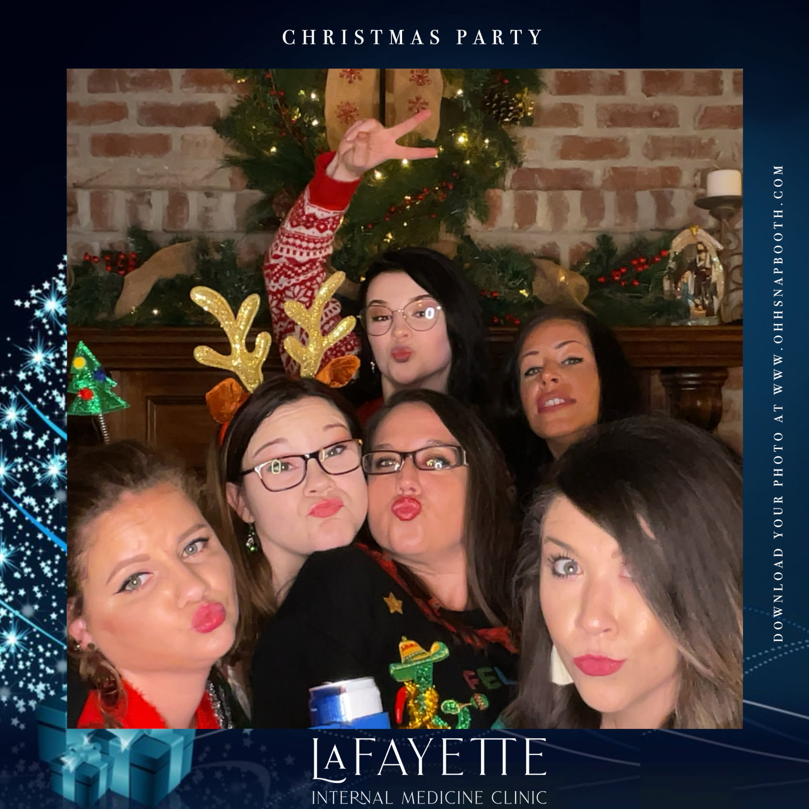 Alexandria Christmas photo booth 209