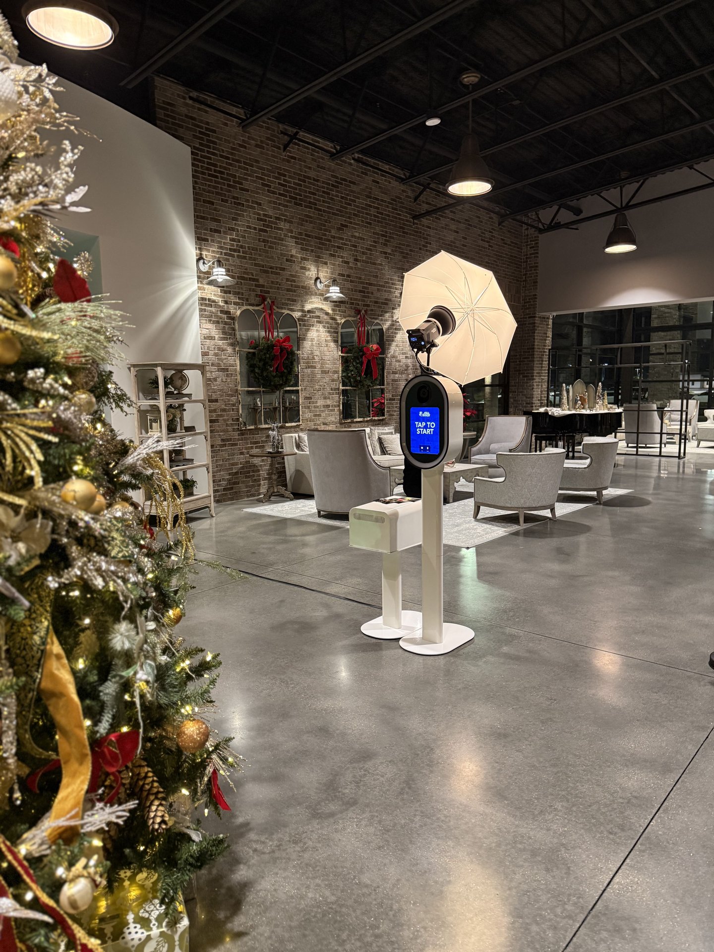 Photo Booth Ideas for Your Company Christmas Party